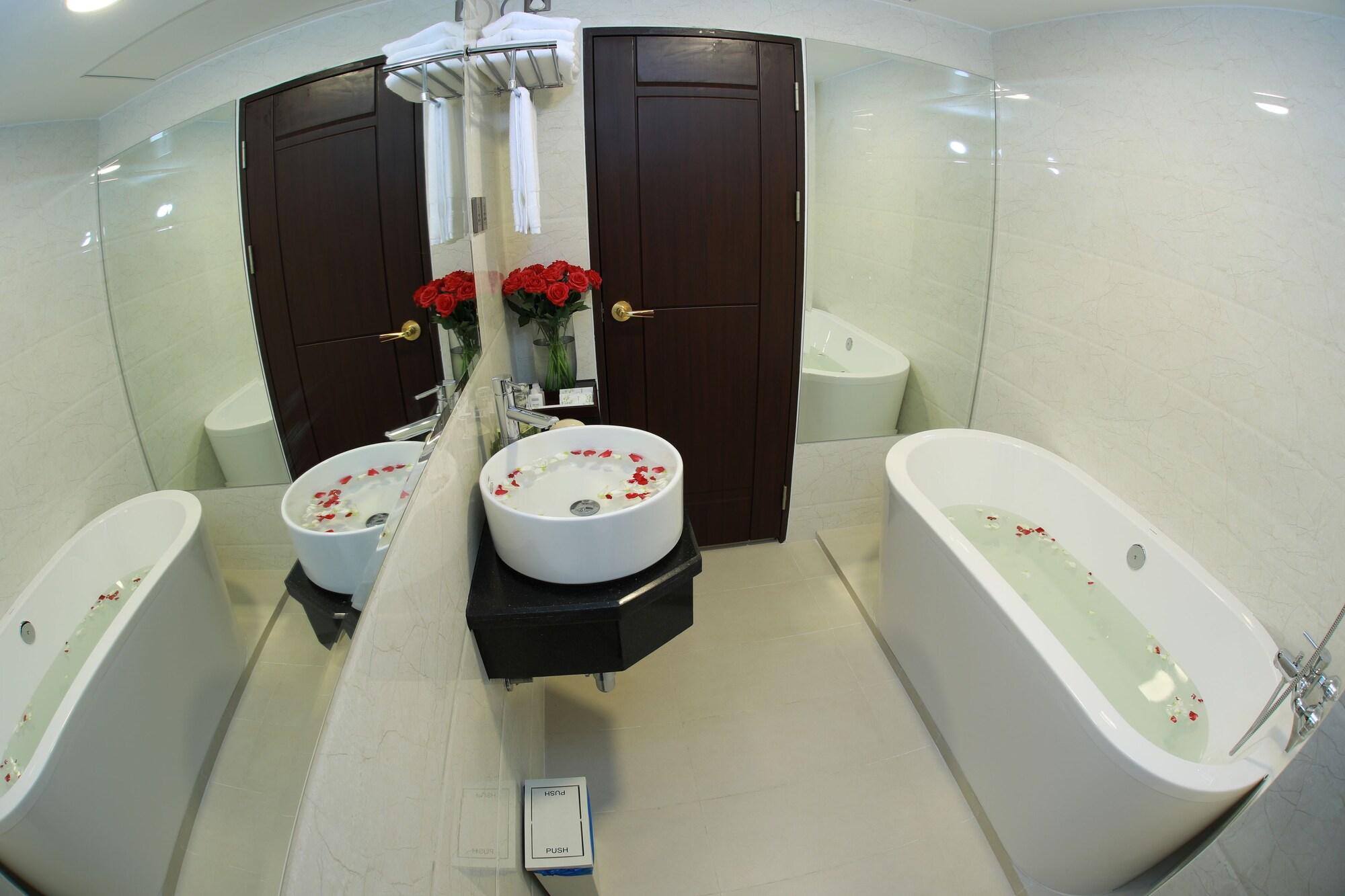 Rose Palace Hotel Янгон Екстер'єр фото