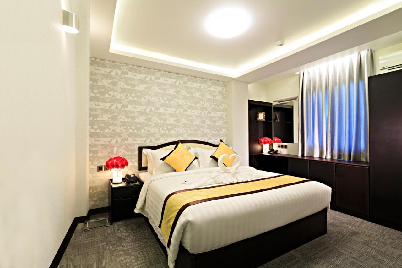 Rose Palace Hotel Янгон Екстер'єр фото