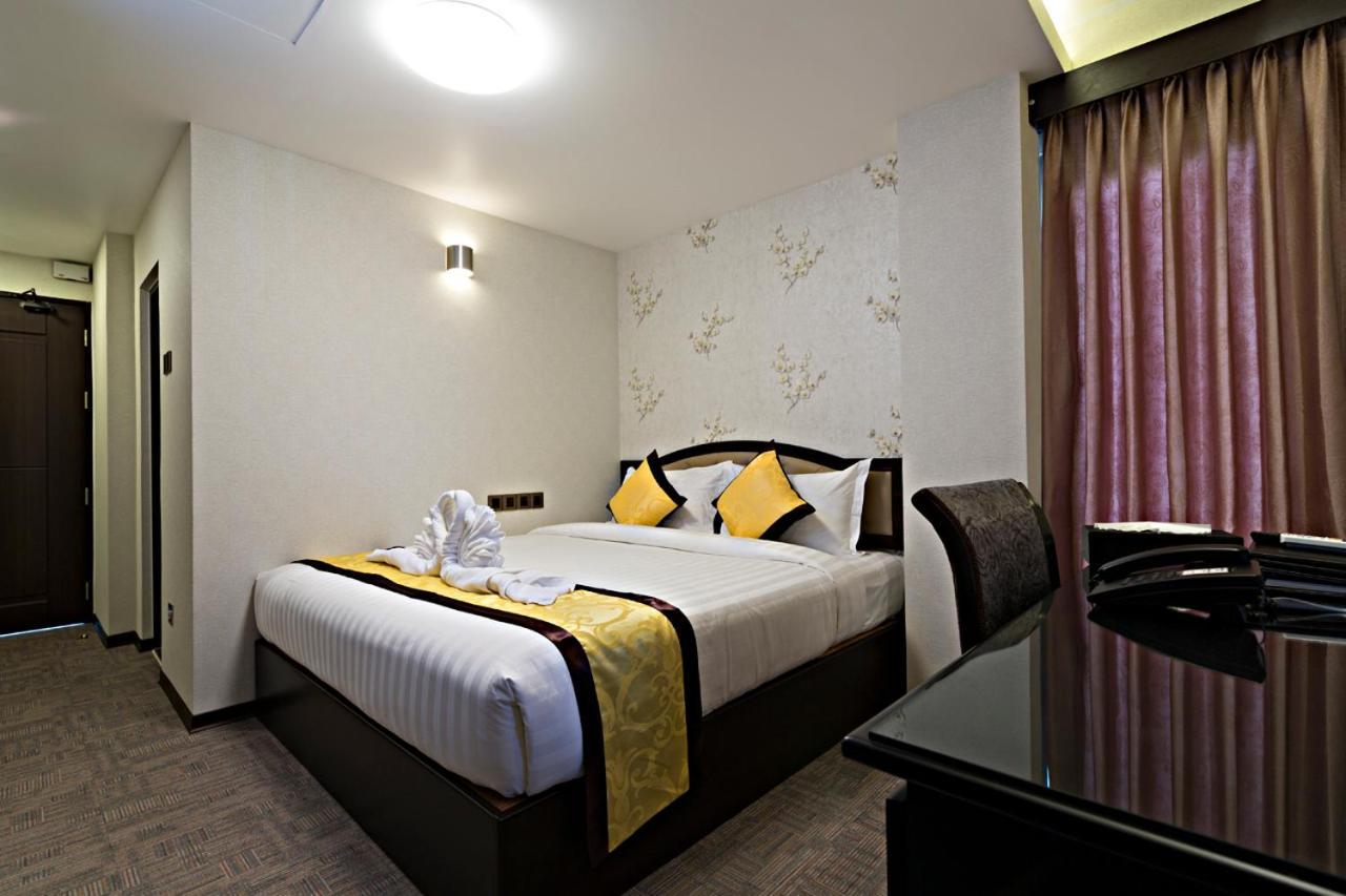 Rose Palace Hotel Янгон Екстер'єр фото